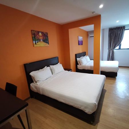 Padungan Hotel Kuching Zewnętrze zdjęcie